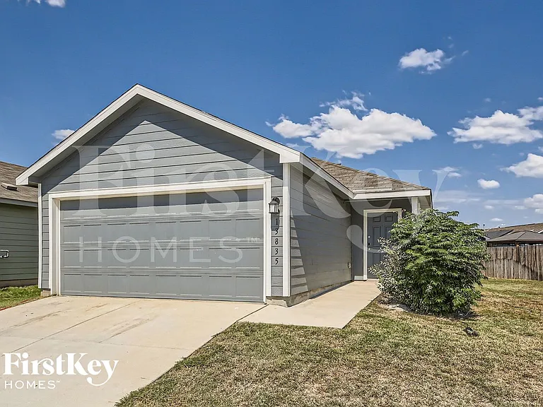 13835 Llama Pl — Photo 2