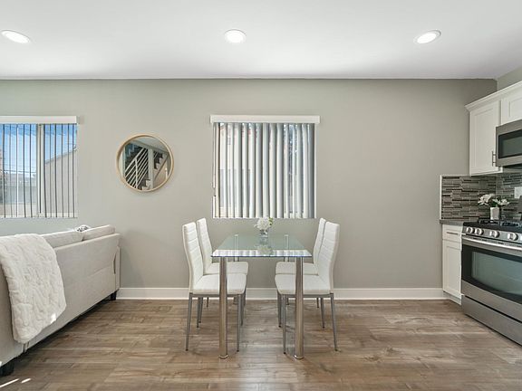 2nd image of 2614 Chariton St #1/2