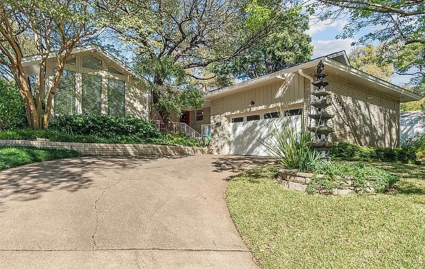 1st image of 10831 Clearbrook Ln