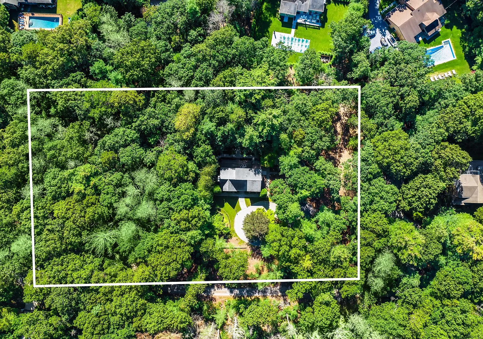 Close to East Hampton and Sag Harbor Village — Photo 2