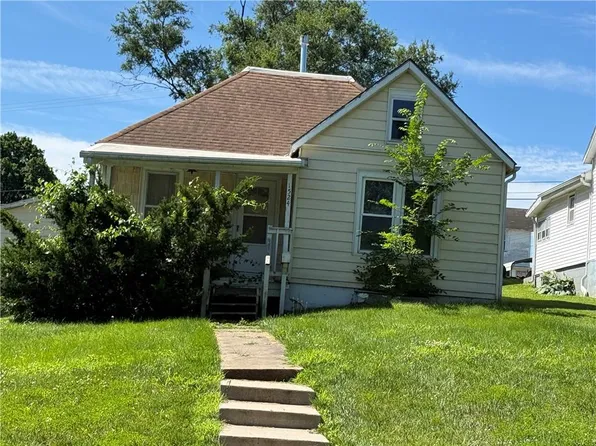1524 Kansas Ave, Atchison, KS 66002