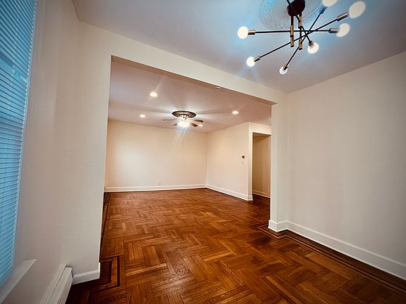 4th image of 418 Laurelton Blvd