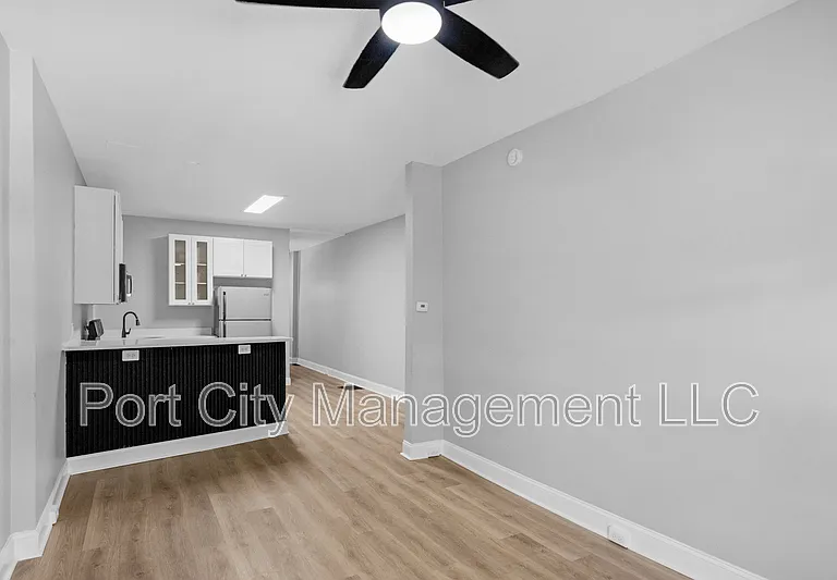 1416 N Milton Ave — Photo 17