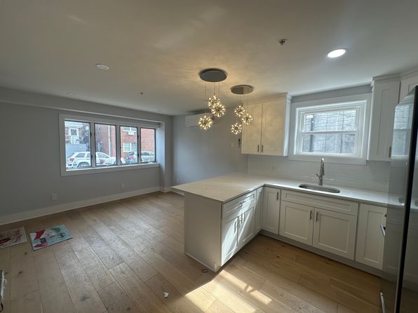 7103 Polk St Floor 2