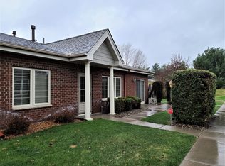 1921 Hunter Hill Rd, Hudson, WI 54016