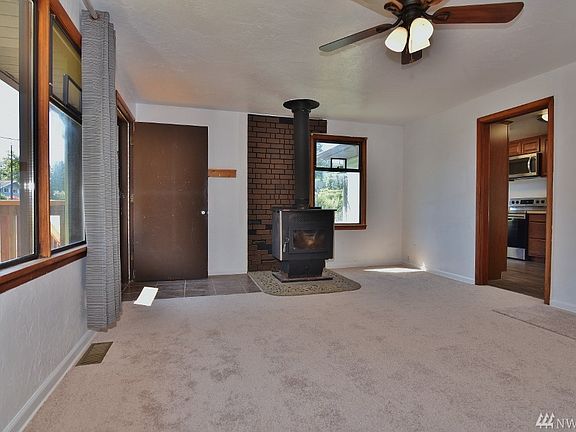 2nd image of 5057 Painter St NW