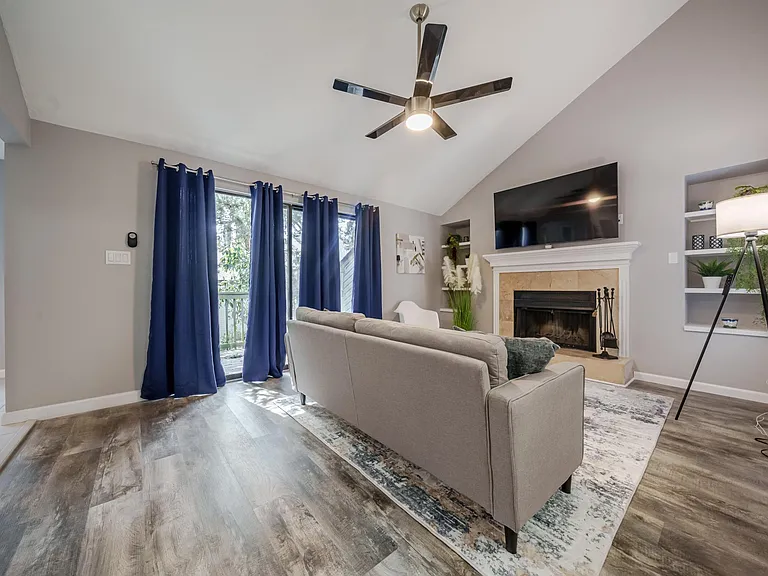 124 Elm Ave SE #3C — Photo 3