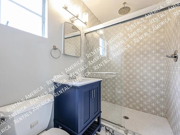 1723 W Indianola Ave — Photo 28