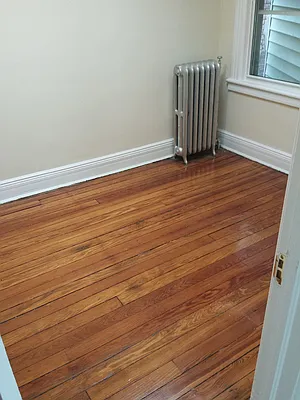 Rented by Metroline Realty | media 21