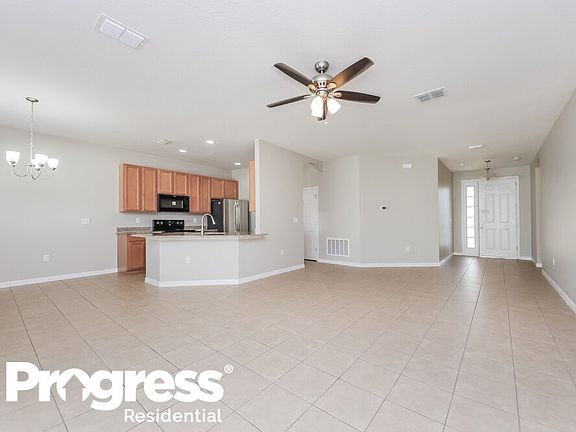 3rd image of 3017 Madelia Ln