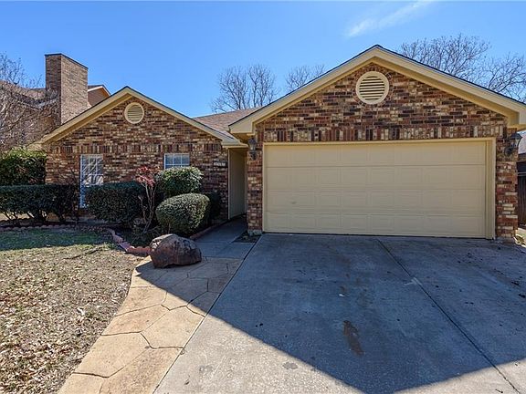 2nd image of 2515 Meadowview Dr