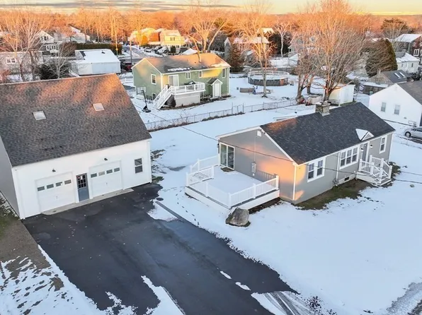 5 Harvard St, Fairhaven, MA 02719