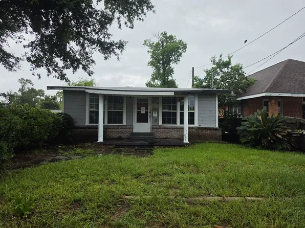 2618 Ruth St, Lake Charles, LA 70601