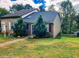 218 Farmington Trl, Kingston, TN 37763