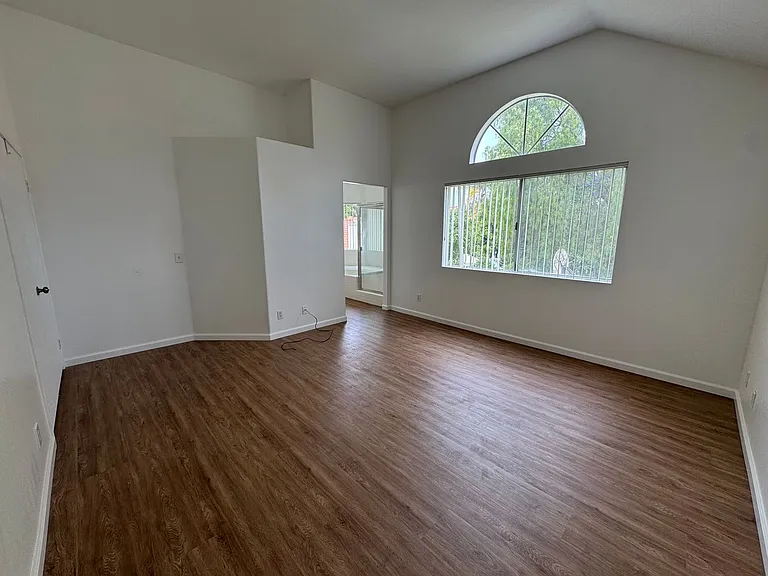 1423 Portofino Dr — Photo 38