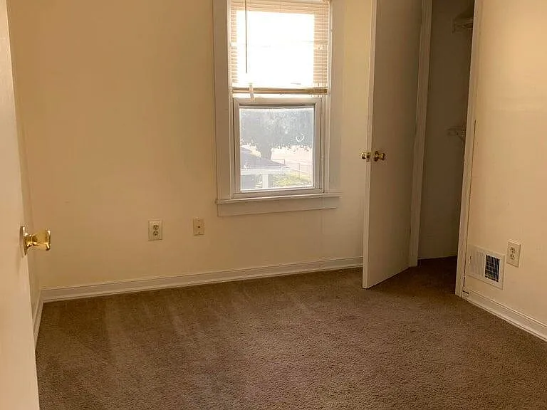 2430 Amelia Ave — Photo 11