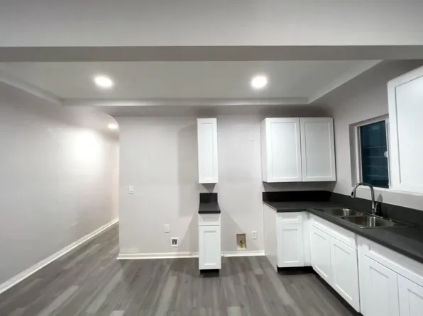 136 W 82nd St #3, Los Angeles, CA 90003