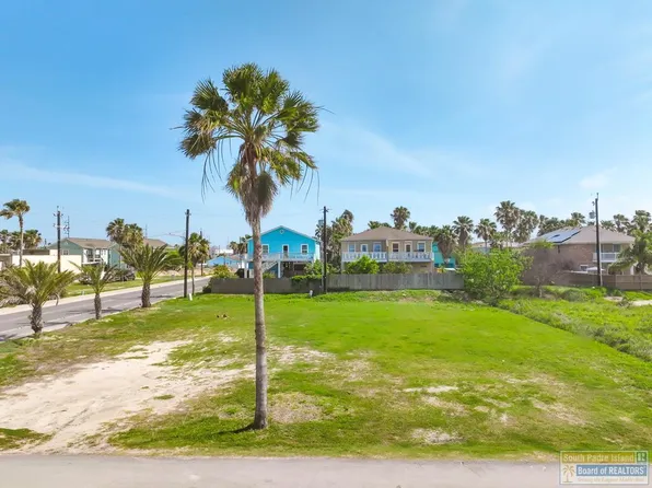 203 W Atol St, South Padre Island, TX 78597