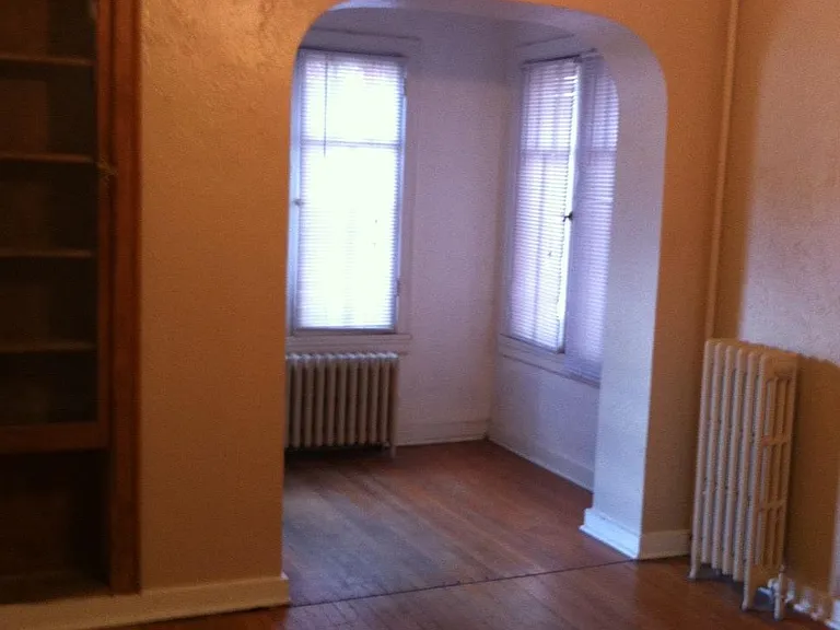 1100 N Emerson St #2 — Photo 5