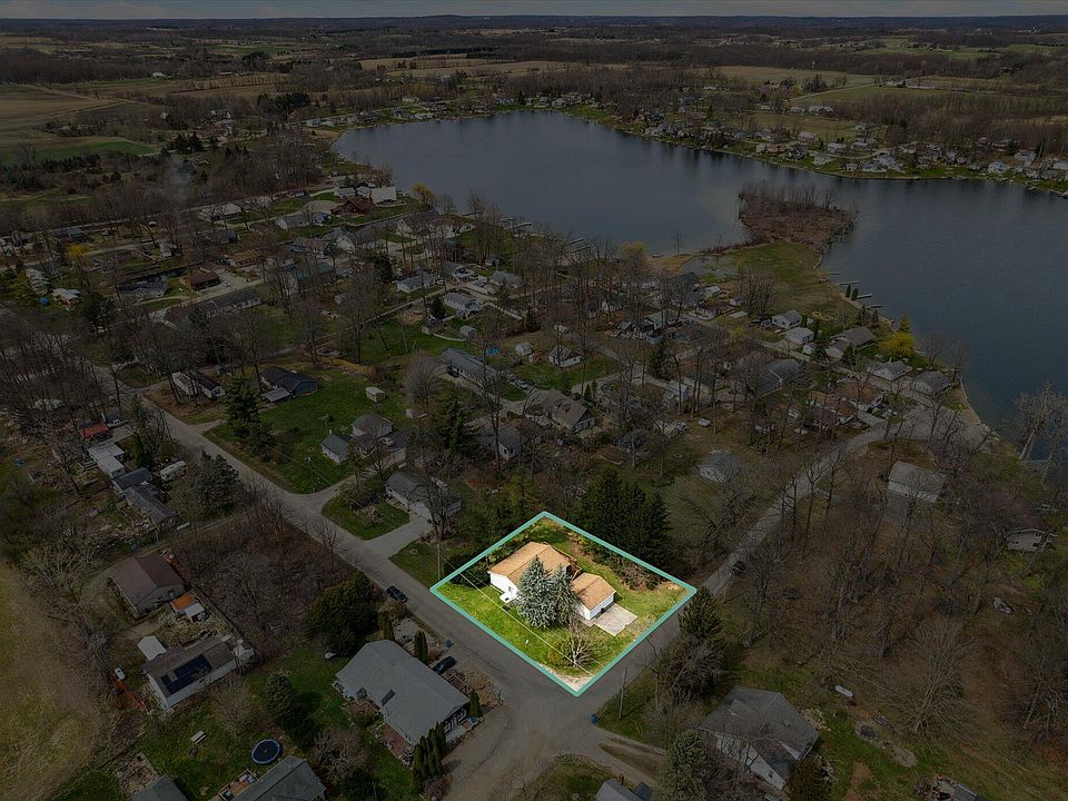 6240 Lake Rd, Osseo, MI 49266 Zillow