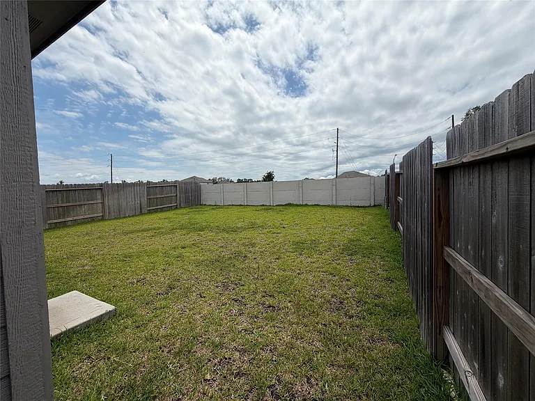18542 Cepagatti Dr — Photo 8