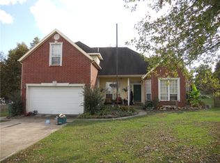 855 Don Tyson Pkwy, Springdale, AR 72764