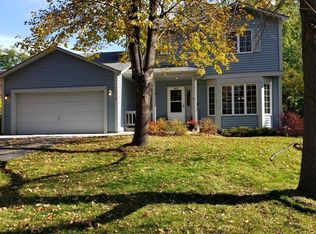 9478 Minnesota Ln N, Maple Grove, MN 55369