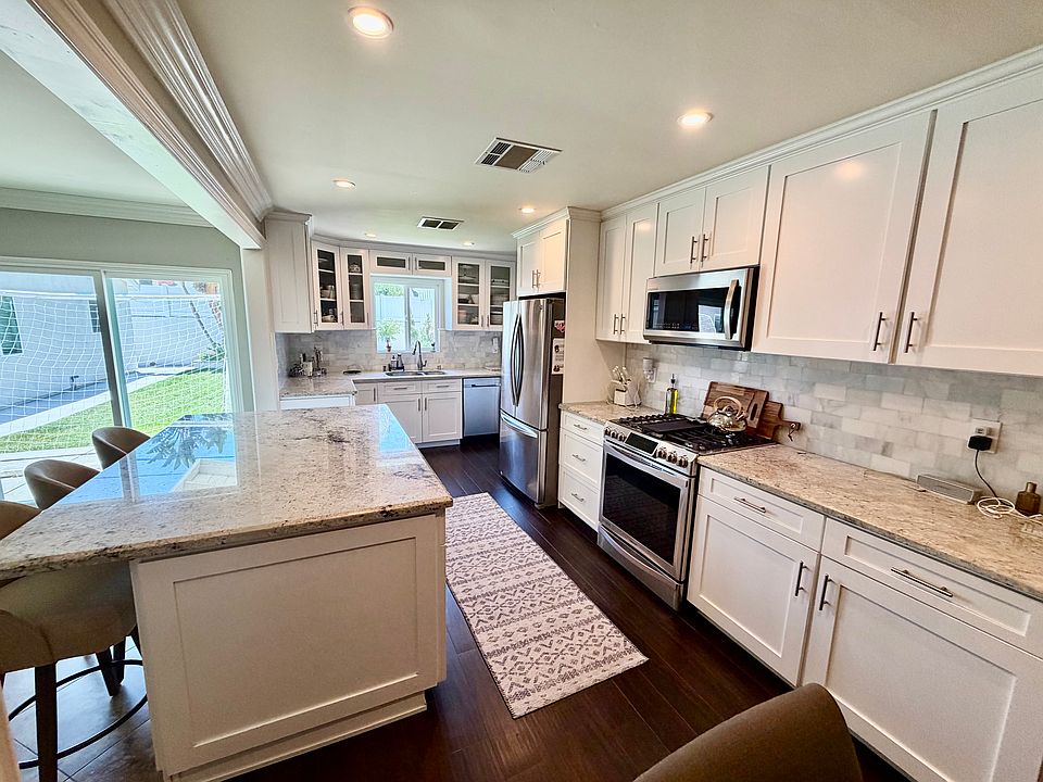 1st image of 5354 Sierra Vista Ave