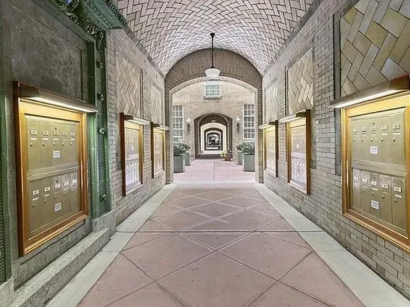 517 East 77th Street image 8 of 9