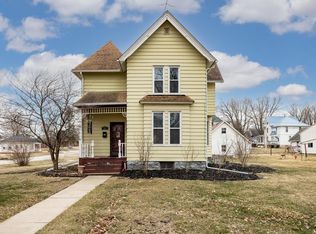 213 E 8th St, Tipton, IA 52772