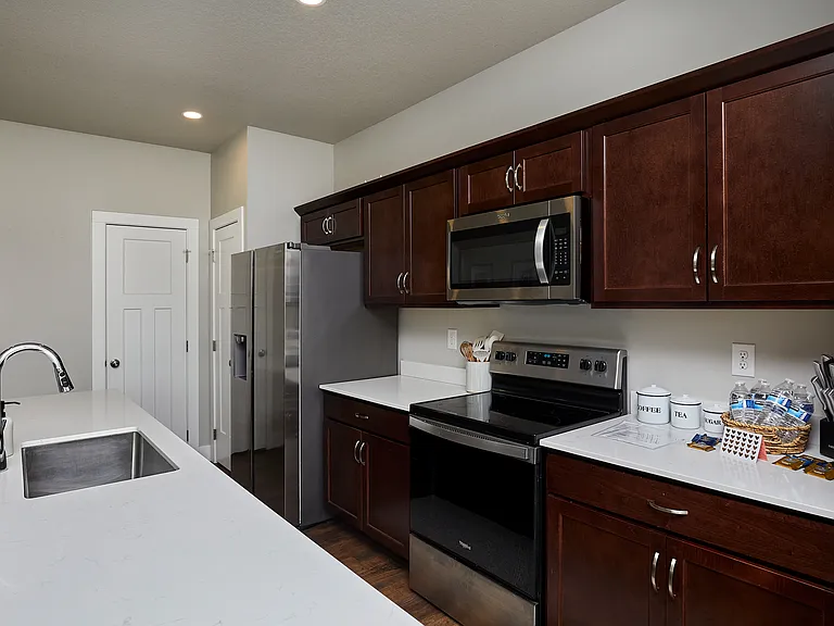2109 Ammann Dr — Photo 8