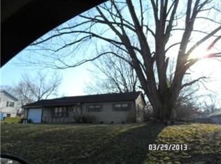 605 Sanderson Dr, Richmond, MO 64085