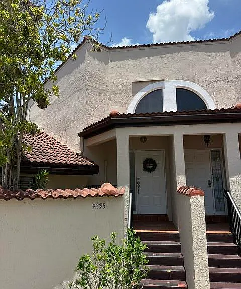 9295 W Sunrise Blvd #9295 — Photo 2