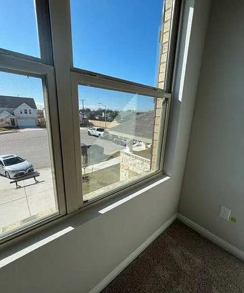 1006 Pinyon Cv — Photo 37