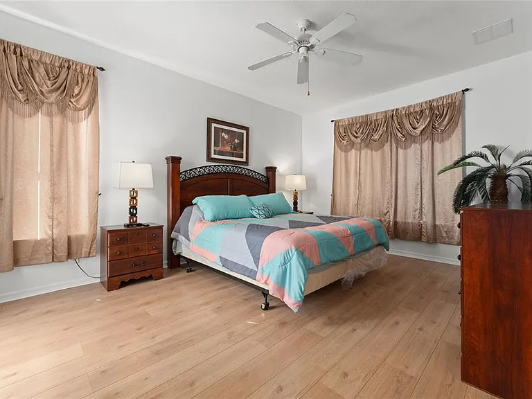 1031 Solana Cir — Photo 18