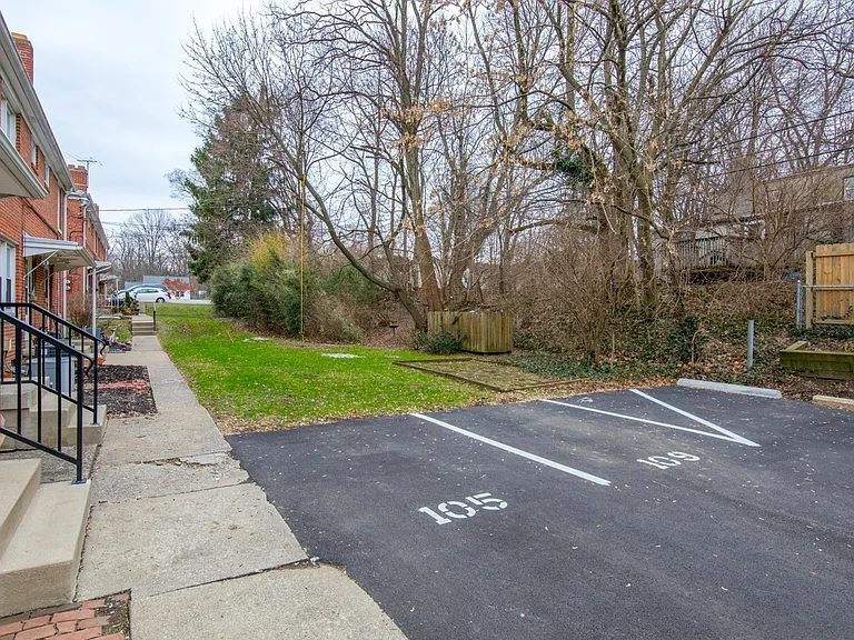 105 E Selby Blvd — Photo 22