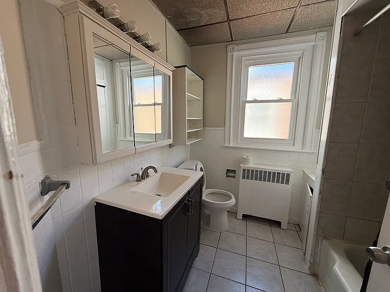 392 W Greenleaf St — Photo 9