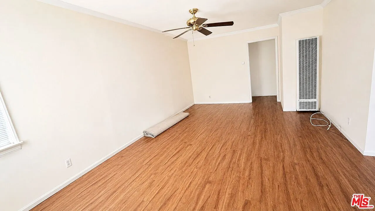 3 bed, 2.0 bath, 1400 sqft, $4,500 — Photo 3