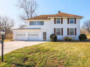 2926 Smith Rd, Fort Wayne, IN 46804