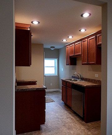 5th image of 220 S Schuyler Ave