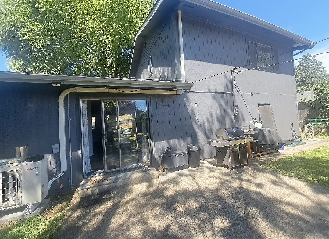Building Photo - 511 Flint Way