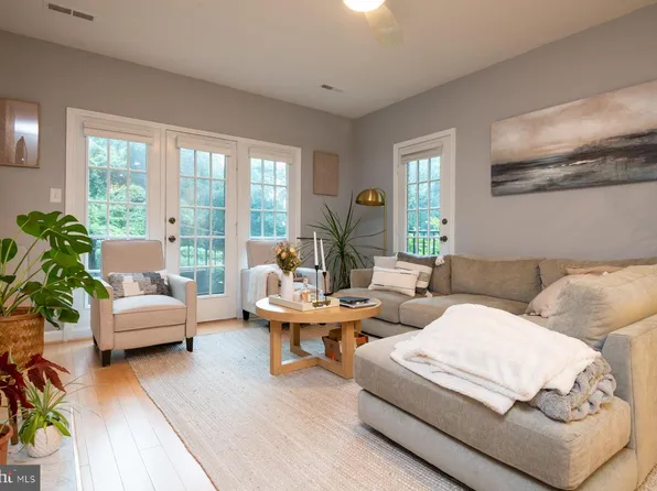 4605 Macarthur Blvd NW Unit B, Washington, DC 20007