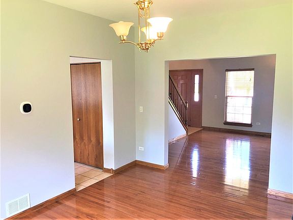 5th image of 908 Mockingbird Dr
