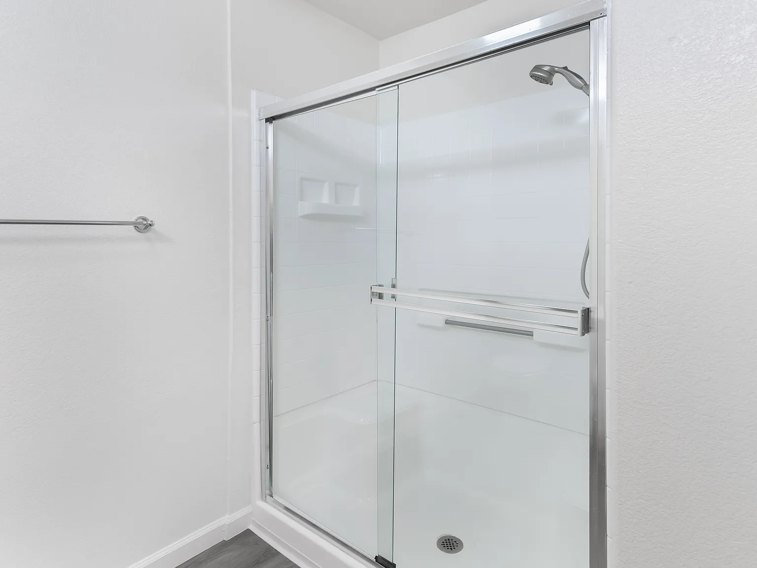 Sequoia Grove Apartments — Photo 3