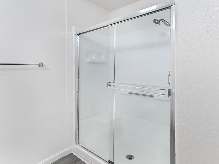 Sequoia Grove Apartments — Photo 3