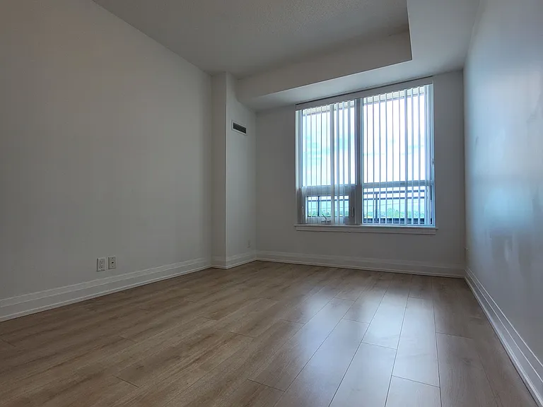7900 Bathurst St #524 — Photo 5