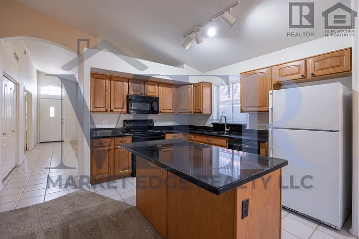 9723 W Mohawk Ln — Photo 16
