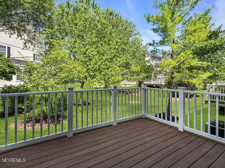 30 Brookfield Dr — Photo 26