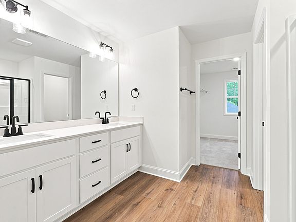 5th image of 2023 Raspberry Ln
