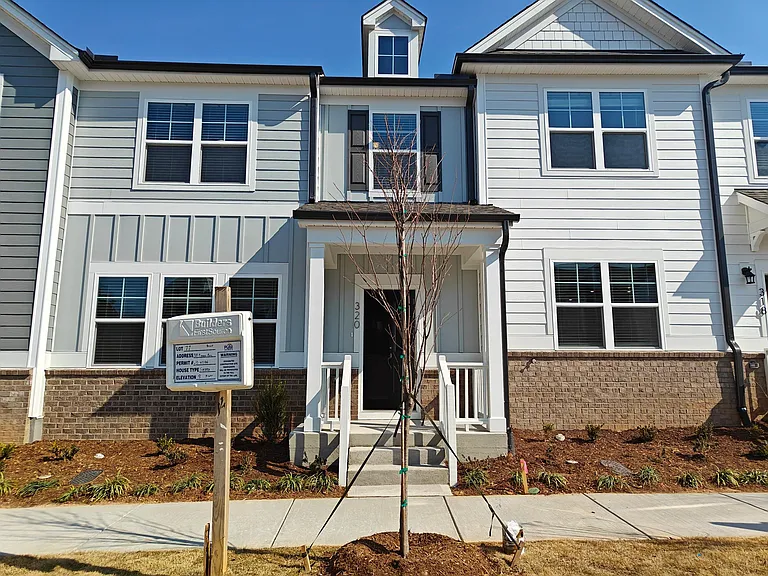 320 Ribbon Rail St — Photo 2